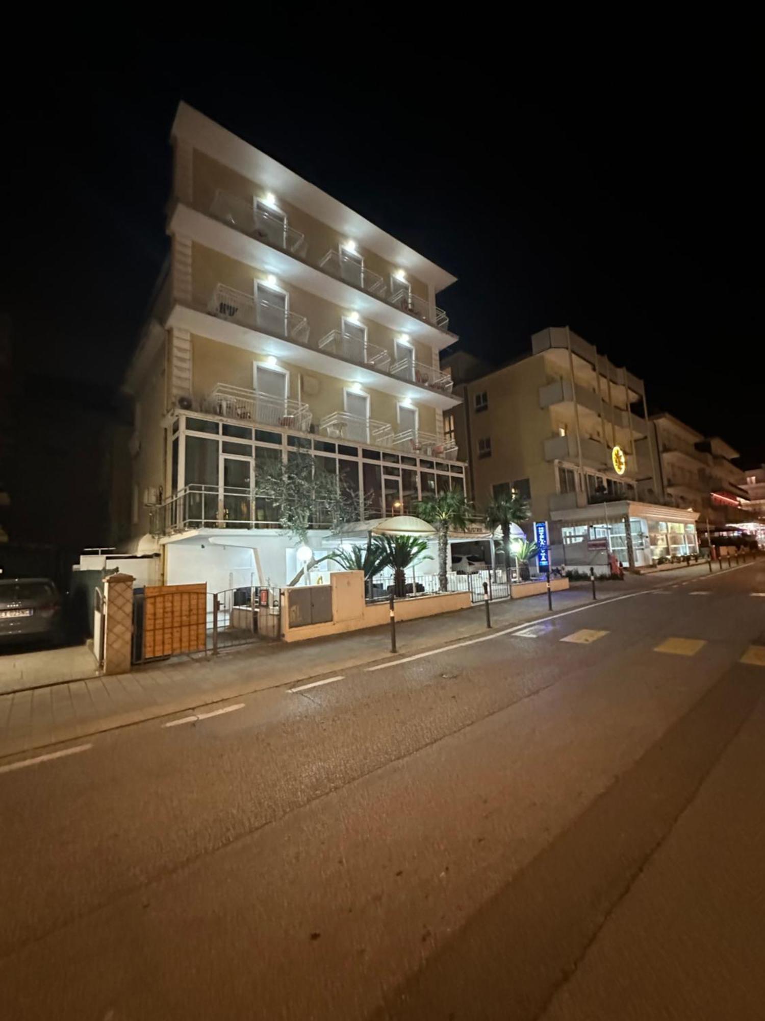 Hotel Austria Rimini Exterior photo